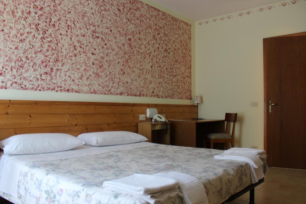 Albergo Al Castello Recoaro Terme Δωμάτιο φωτογραφία