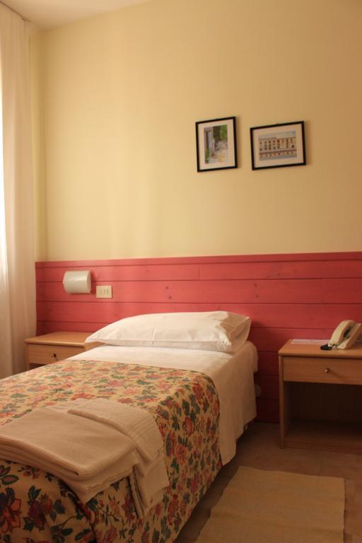 Albergo Al Castello Recoaro Terme Δωμάτιο φωτογραφία